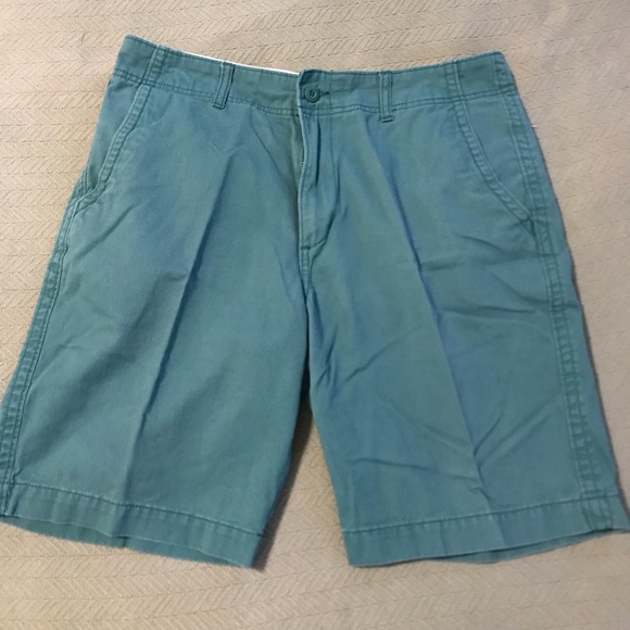 Old Navy Khaki Shorts for Men - Picture 1 of 2